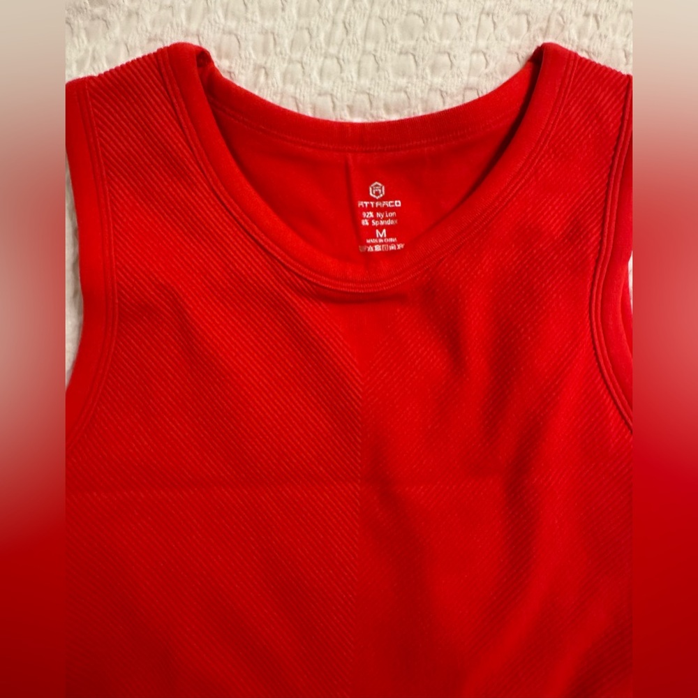 ATTRACO crop Seamless Tank - Picture 5 of 5